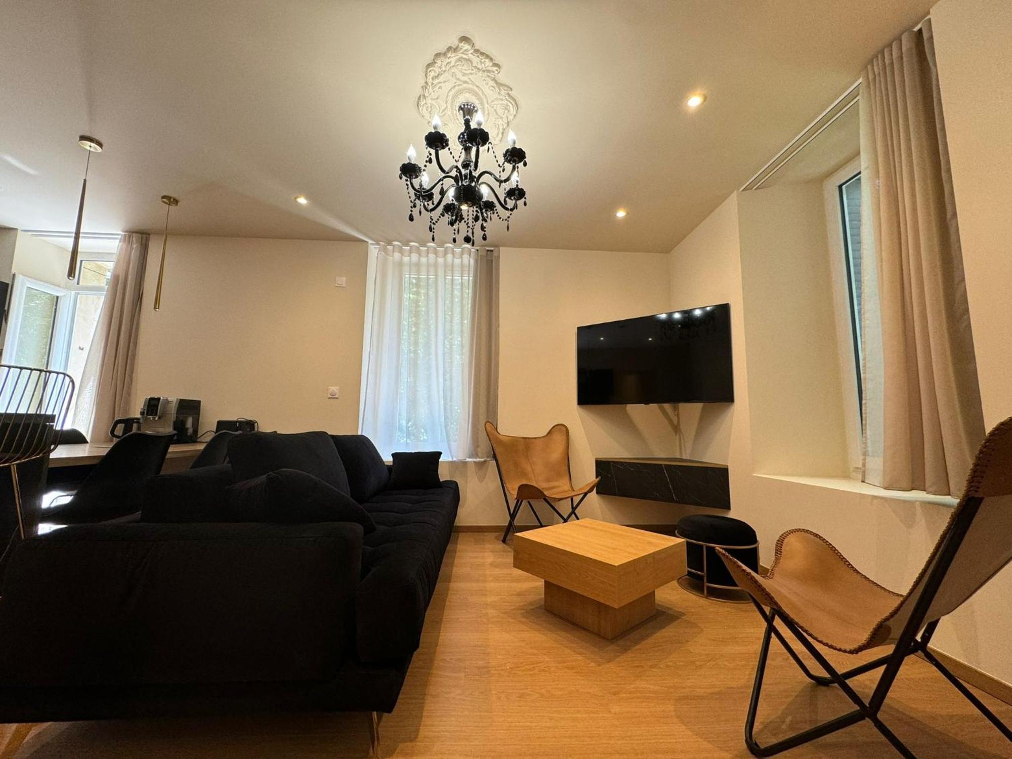 Appartements Confortables Avec Vue Montagne - Residence Villa Belle Fleur Chateau-Ville-Vieille Luaran gambar