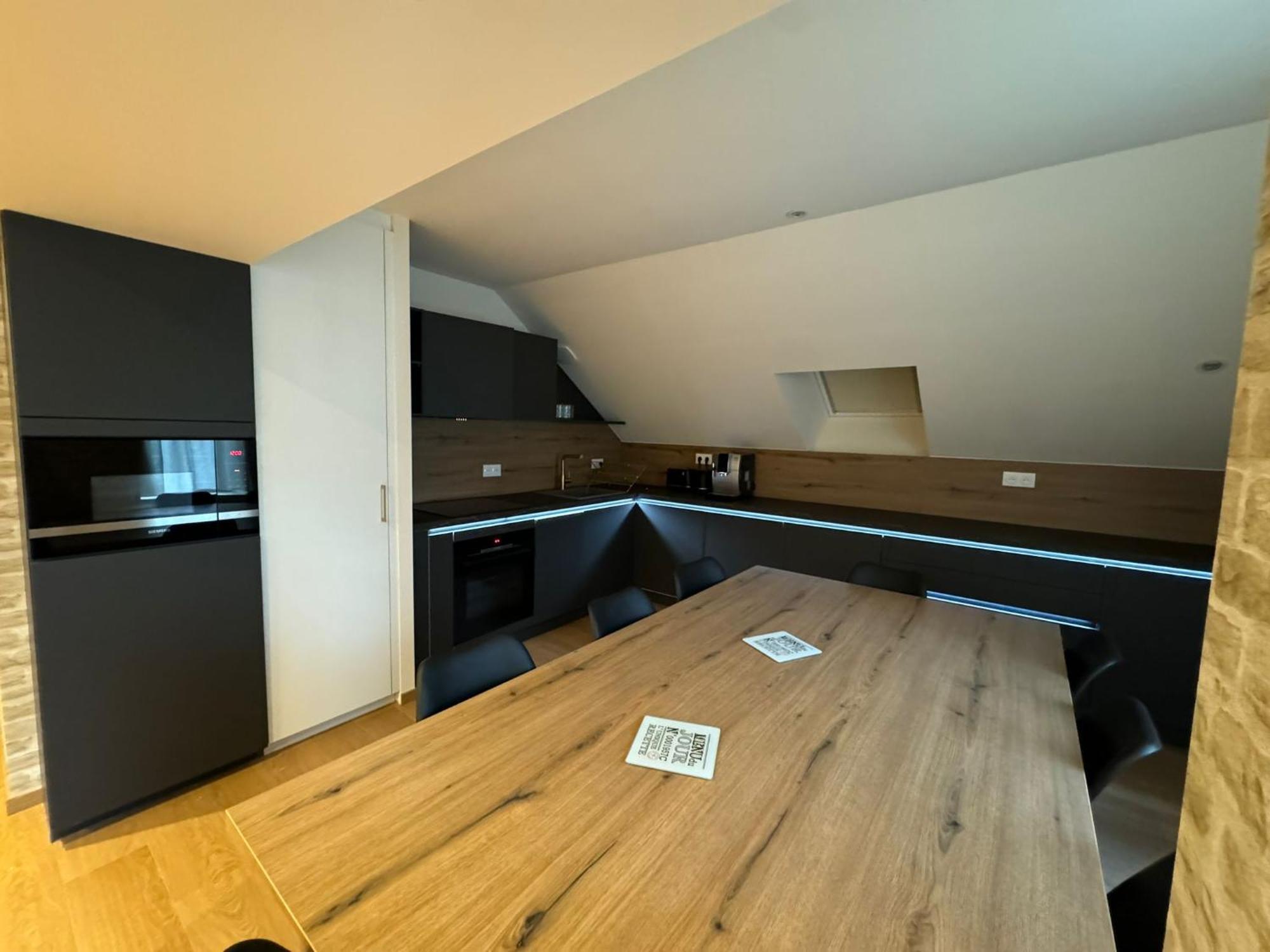 Appartements Confortables Avec Vue Montagne - Residence Villa Belle Fleur Chateau-Ville-Vieille Luaran gambar